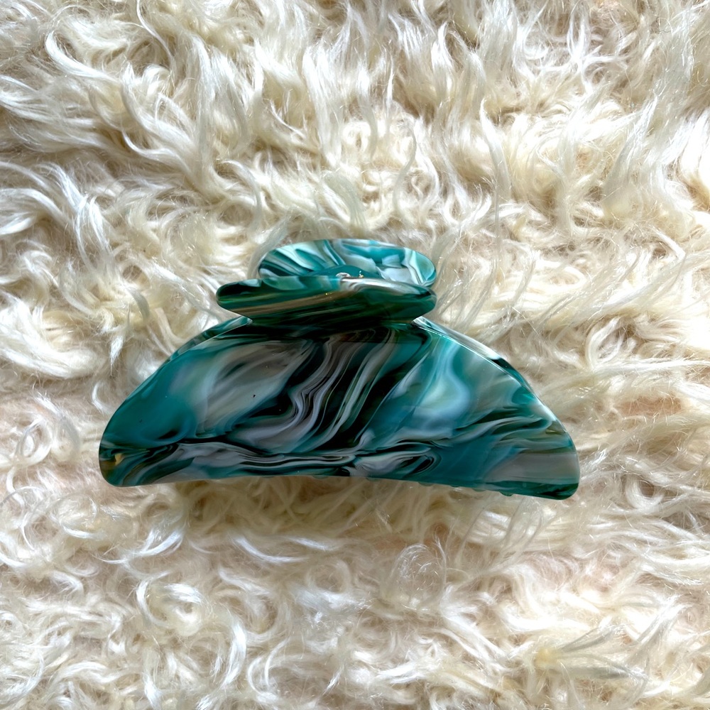 Machete Midi Heirloom Claw Clip in Stromanthe